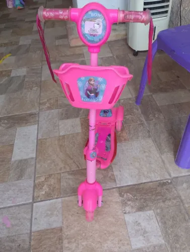 Patinete infantil menina
