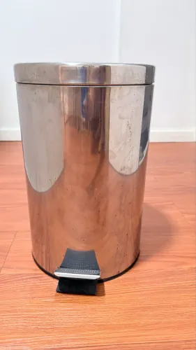 Lixeira Inox com pedal 12l