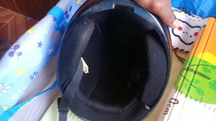 Capacetes em bom estado