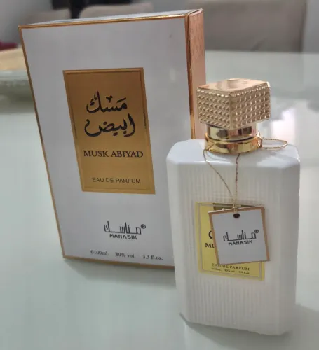 Manasik perfume Árabe nota marcante