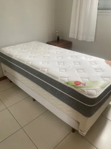 Cama box solteiro com cama auxiliar