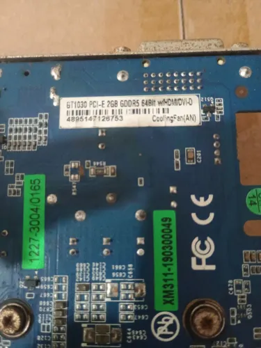 Placa de vídeo GT 1030 2GB DDR5 64bit