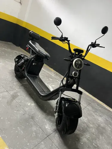 Scooter elétrica