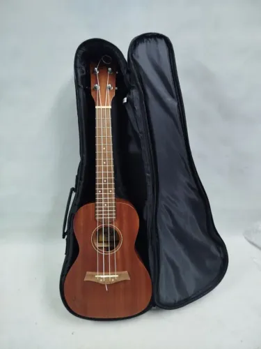 Ukulele Acústico Moani novo com Bag