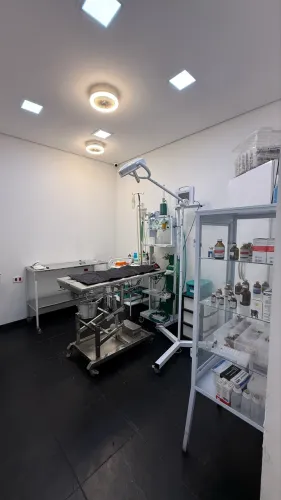 Vendo Clínica Veterinária Riviera Guarapiranga zona sul de São Paulo