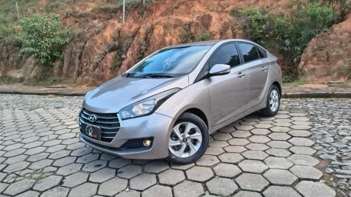 Hyundai HB20S C.plus/c.style 1.6 Flex 16V Mec.4p 2017