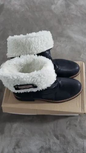 Bota Lã de Carneiro Tamanho 39