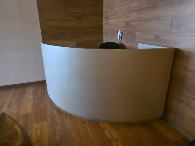 BALCÃO DE RECEPÇÃO