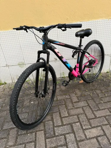 Bicicleta Aro 29 - C/Freio a Disco
