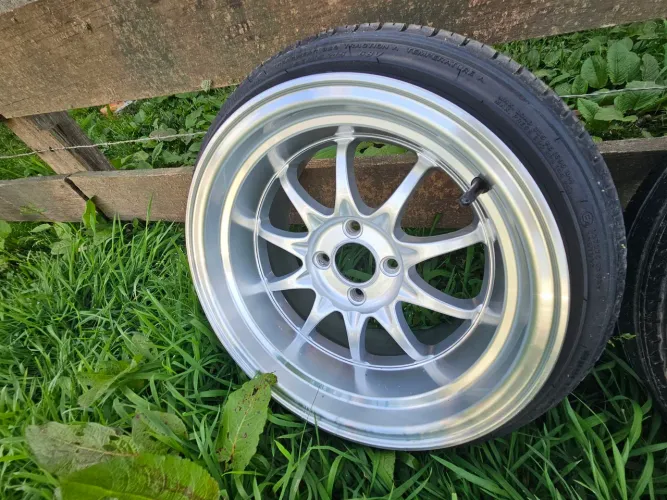 Roda aro 15 taludas