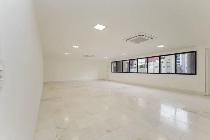 Conjunto Comercial para alugar, 347 m² - Batel - Curitiba/PR