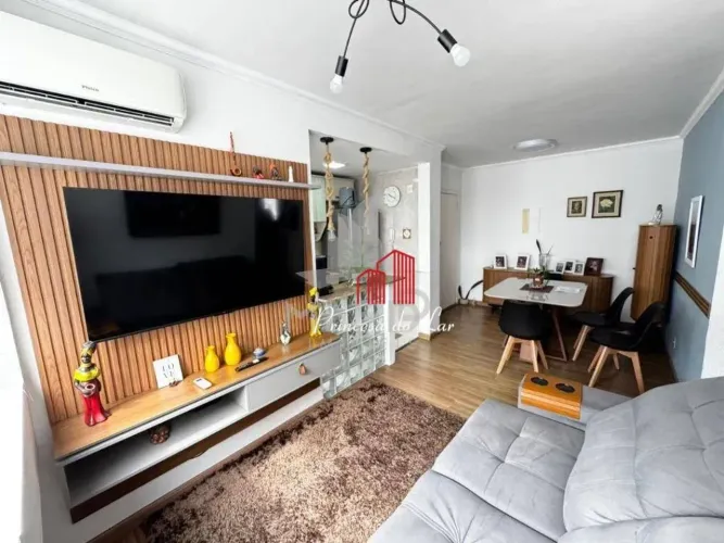 Apartamento 2 dormitórios com vaga de garagem para venda no bairro Cristal
