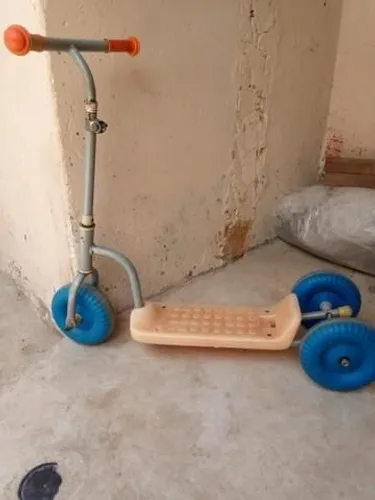 PATINETE ANOS 80  VENDO OU TROCO POR BRINQUEDOS ANTIGOS