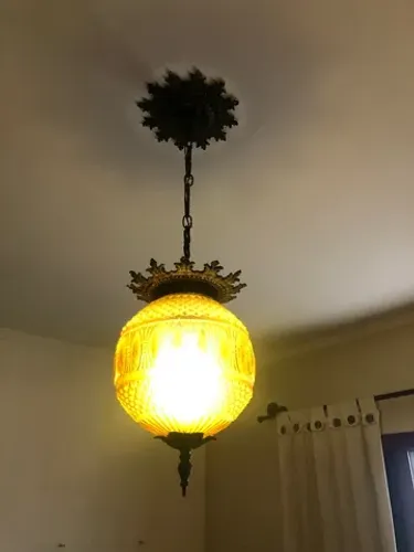 Lustre antigo em bronze