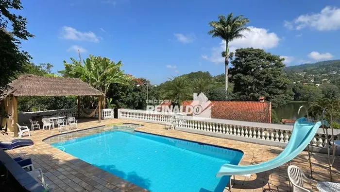 Casa em Itatiba - Condomínio Capela do Barreiro de frente para o lago