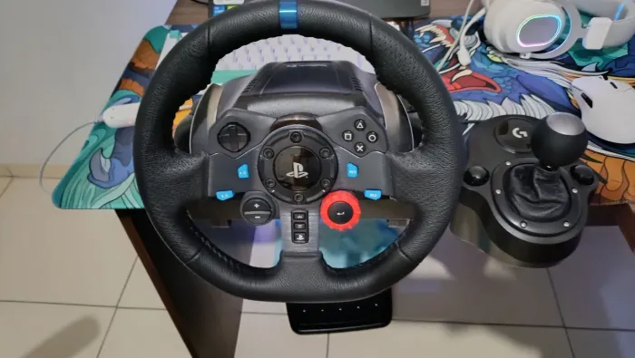 Volante Logitech G29 semi-novo