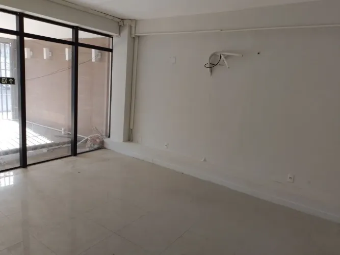 Guamá - Venda ou Aluguel de excelente imóvel comercial.