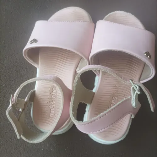 Sandália Molekinha couro ECO rosa tamanho 24o