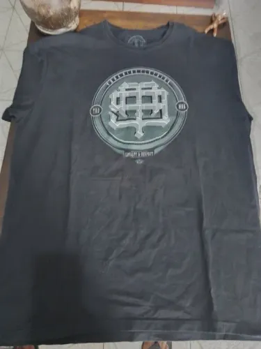 Camiseta  THUG NINE.  Extra GG