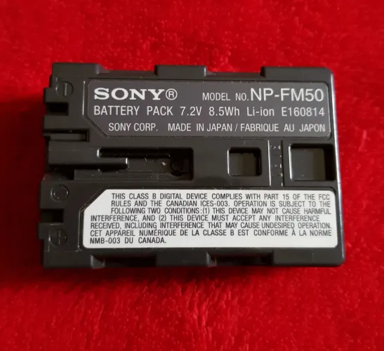 Bateria Original Sony NP-FM50 recarregavel