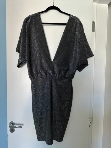 Vestido brilhoso 