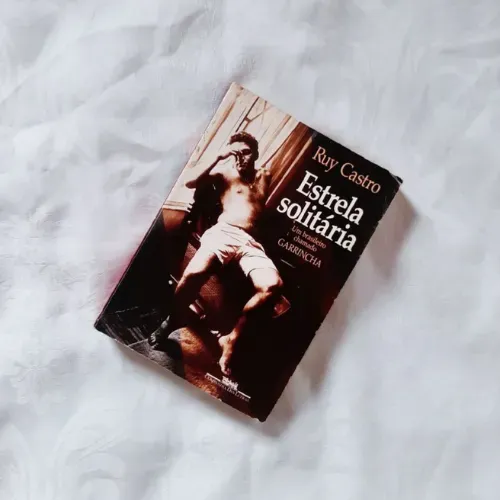 Livro Estrela Solitária: Um Brasileiro Chamado Garrincha (Pequenos Defeitos)