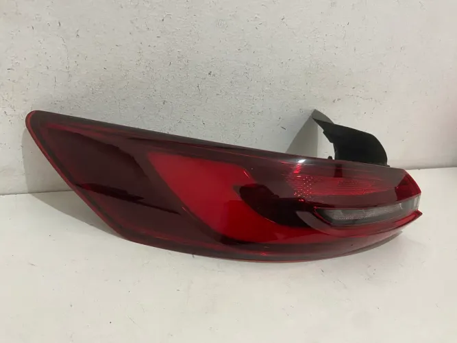Lanterna Traseira Fiat Fastback 2023 2024 2025 Lado Esquerdo Original