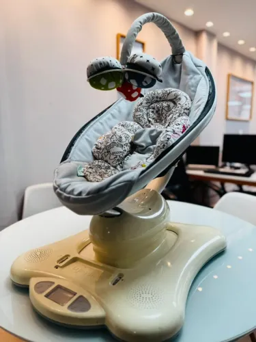 Cadeirinha de Balanço Automático 4moms mamaRoo 3.0