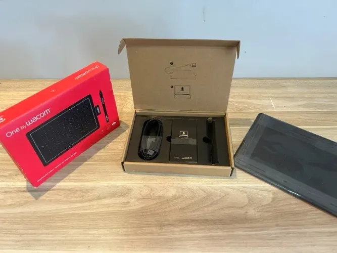 Wacom Small One Red - Na Caixa! 