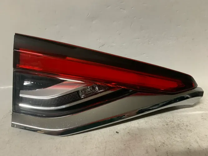 Lanterna Corolla  led tampa lado esquerdo motorista 