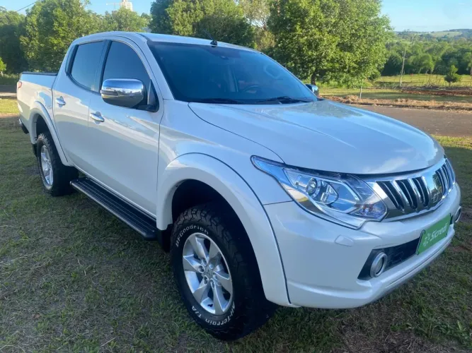 Mitsubishi TRITON HPE 2.4 CD 4X4 TB Diesel Aut. 2017