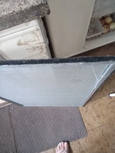 Tela de protecao aluminio em ótimo estado