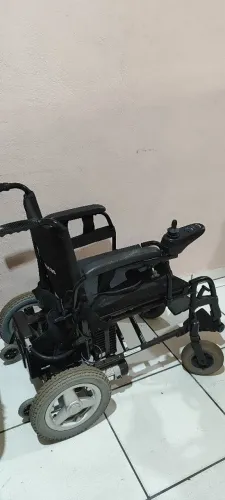 Cadeira de Rodas Elétrica - Conforto e Mobilidade