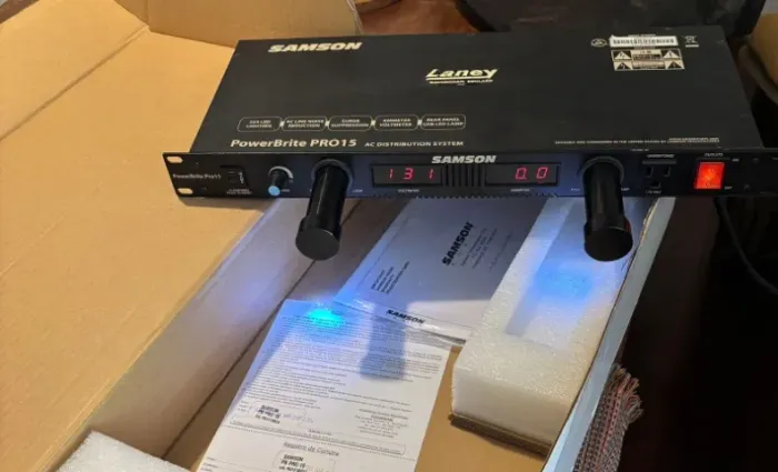Filtro e condicionador de linha SAMSON POWERBRITE PRO15
