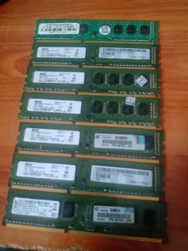 vendo 5 bancos  de memoria smart ddr 3 10600u de 2 gb.  r$150,00