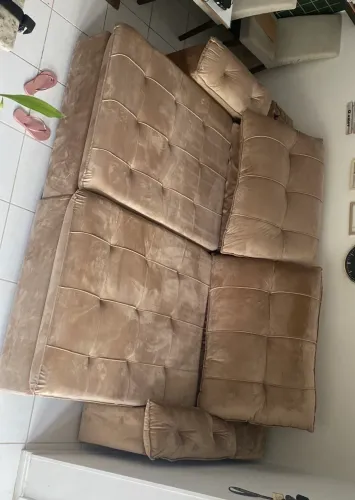 Sofá retrátil e reclinável