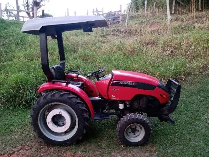 Trator Agrale 4100.4 (4x4) revisado ano 2015