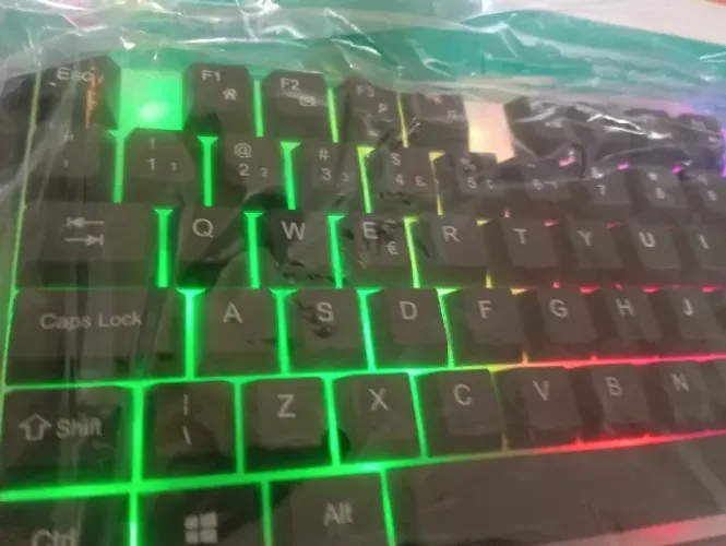 Teclado e Mouse Gamer Com Luz Colorida