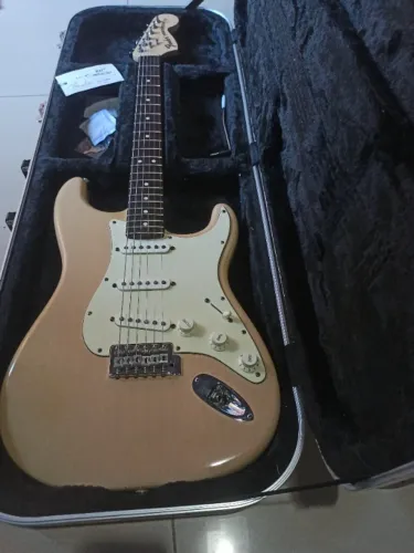 Guitarra Fender Stratocaster highway one 2008 SEM CASE