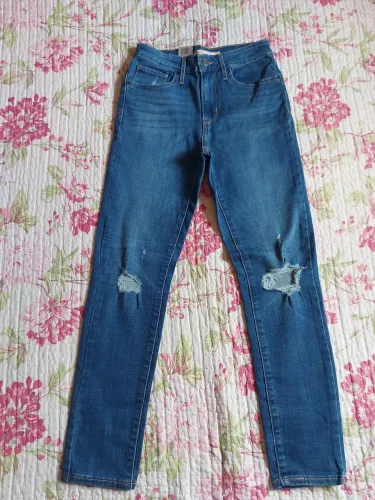 Calça jeans feminina Levi's NOVA