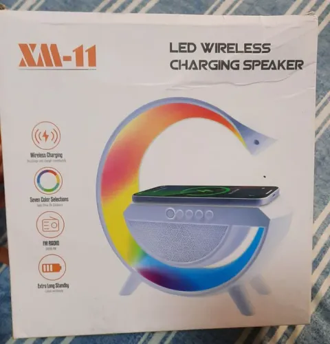 Caixa de Som Bluetooth com Carregador Wireless e Luz LED