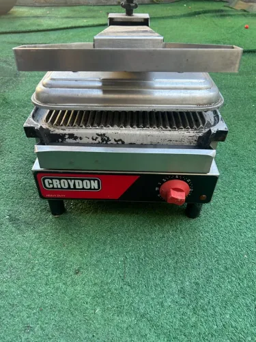 Sanduicheira grill
