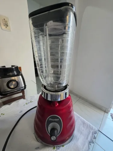 Liquidificador Oster, com defeito!