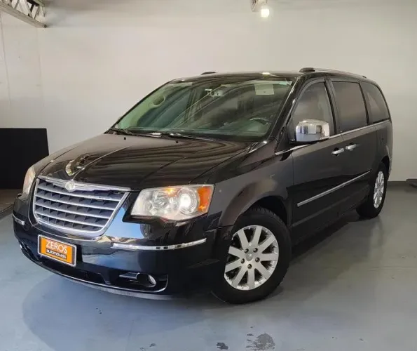 CHRYSLER TOWN & COUNTRY 3.8 LIMITED 2010
