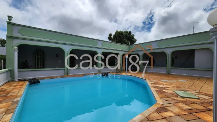Casa térrea a venda em Barão Geraldo, localizada ao lado da Unicamp, 298m² de construção e