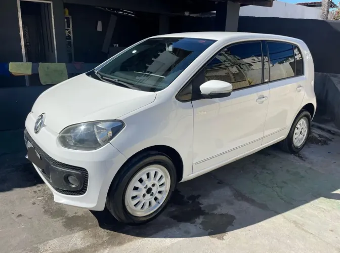 Alugo carro para uber e 99 pop