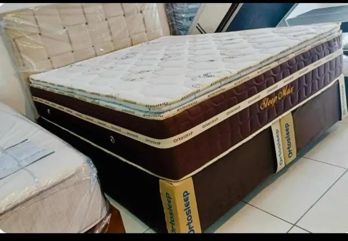 Cama queen size com colchão sleep Max e cabeceira