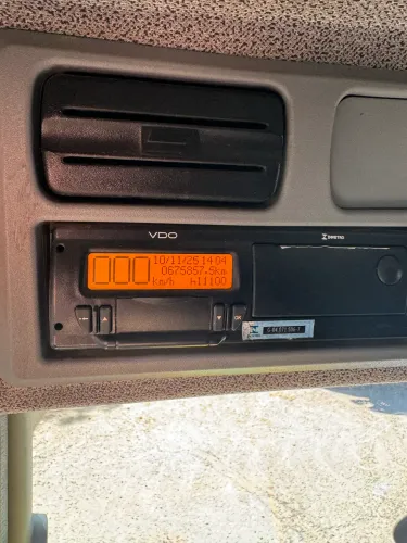 Vendo Caminhão Atego 2426 Baú 