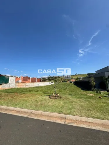 Terreno à Venda Condomínio Entreverdes