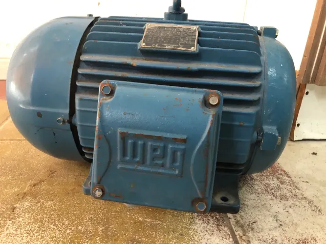 MOTOR WEG 15 CV 220/380V SEMI NOVO 